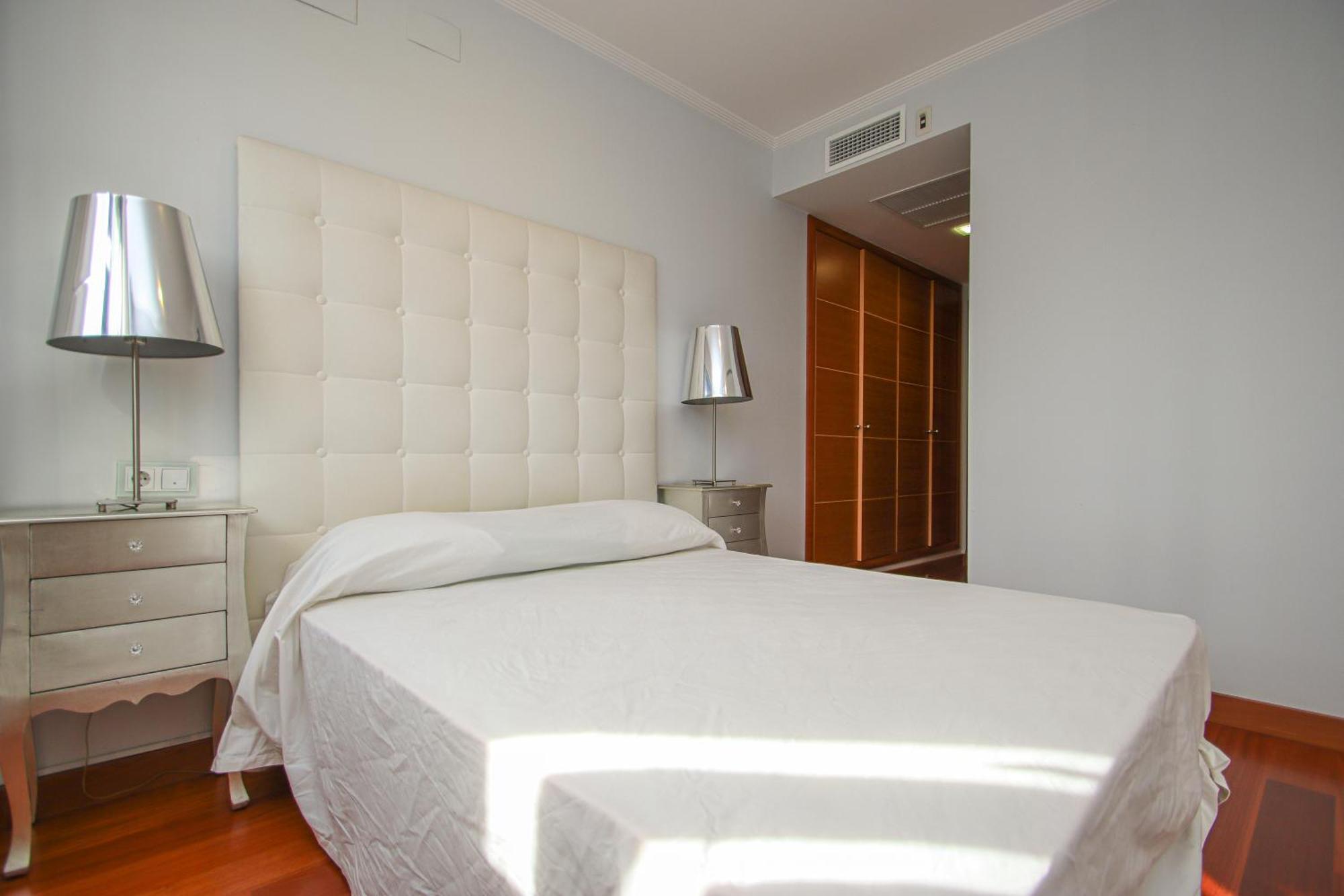Luxury Apt In Plaza De Espana - Free Parking Seville Exterior photo
